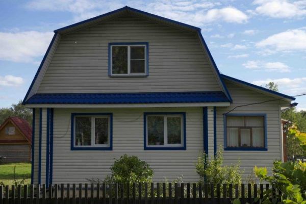 Обшивка будинку профнастилом: інструкція, поради, види