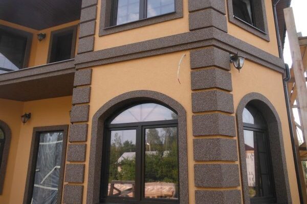 Оздоблення вікон зовні: укоси, матеріали та способи встановлення
